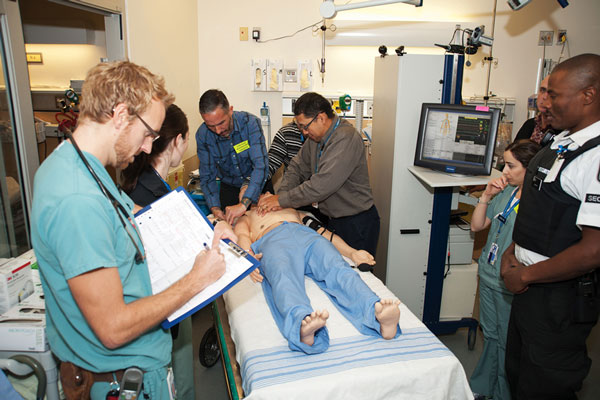Interprofessional hospital code simulation in an emergency event